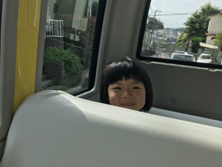 バス代車　れいかちゃん.png
