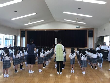 終業式　お祈り.jpg