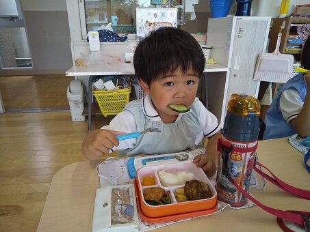 DSC_しょうまくん　きゅうり.jpg