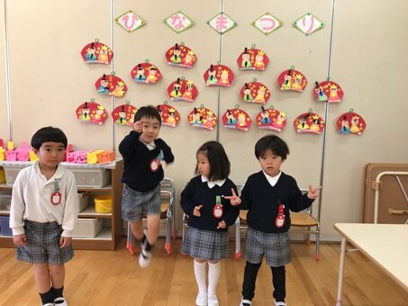おひなさま 飛んだ.jpg