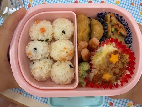 お弁当1.jpg
