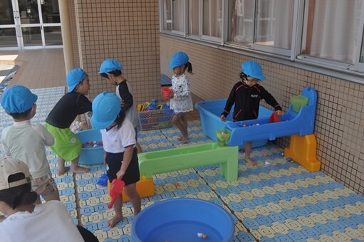 すみれ２水遊び.JPG