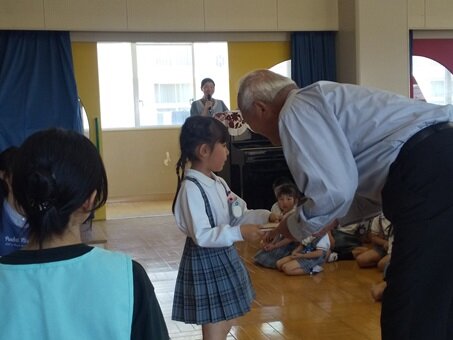 4月誕生会プレゼント.JPG